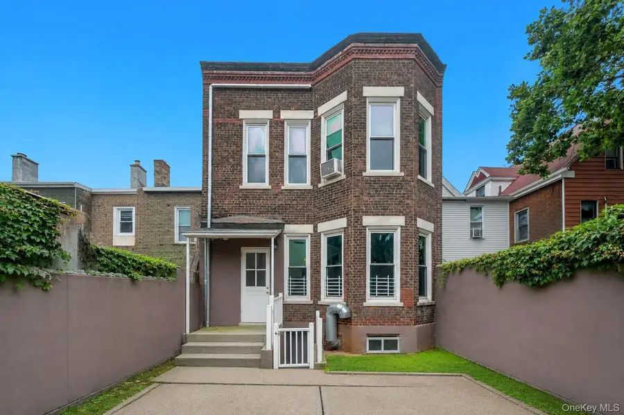 330 E 198th Street, Bronx, NY 10458 - #3