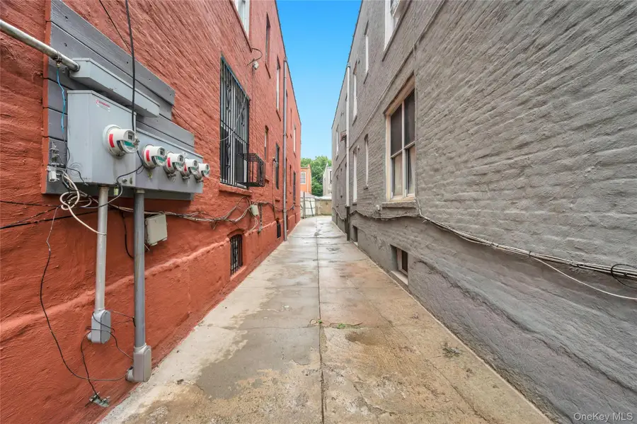 558 Midwood St, Brooklyn, NY 11203 - #3