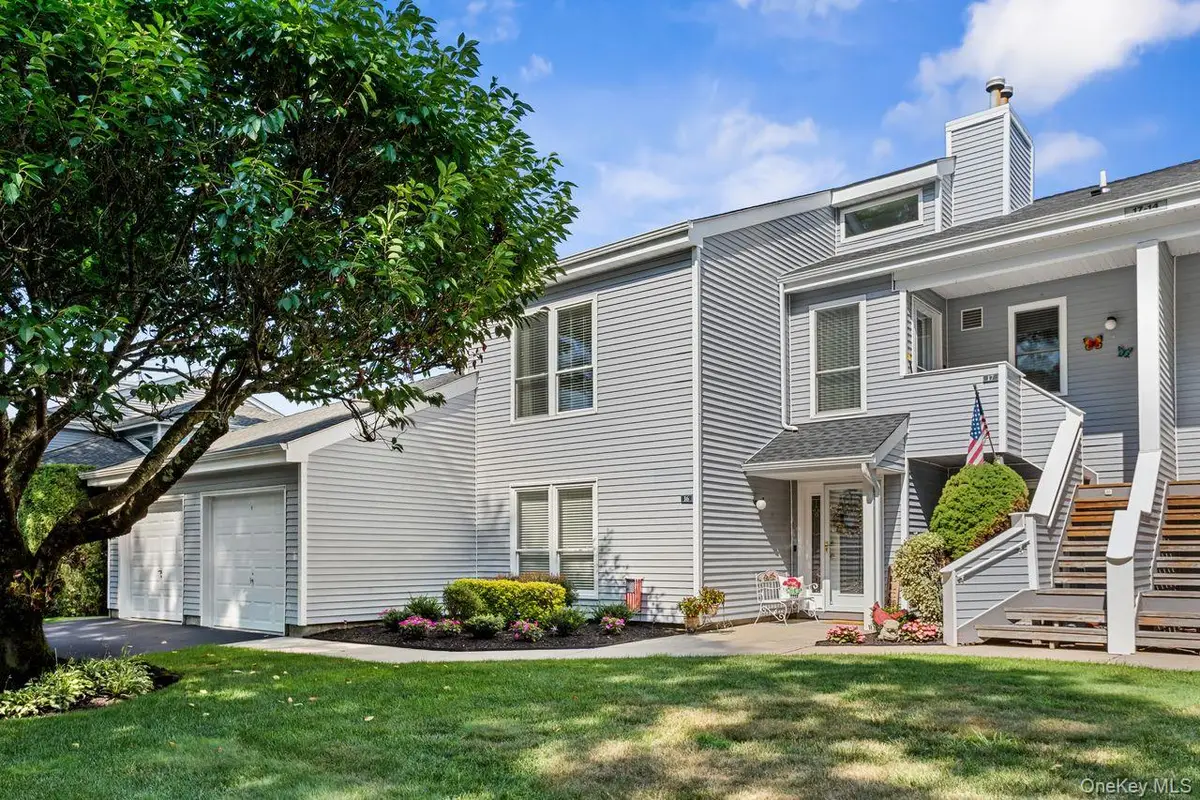17 Lakeview Drive, Manorville, NY 11949 - #1