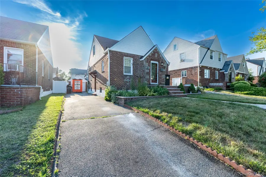 118 48 222nd Street, Cambria Heights, NY 11411 - #2