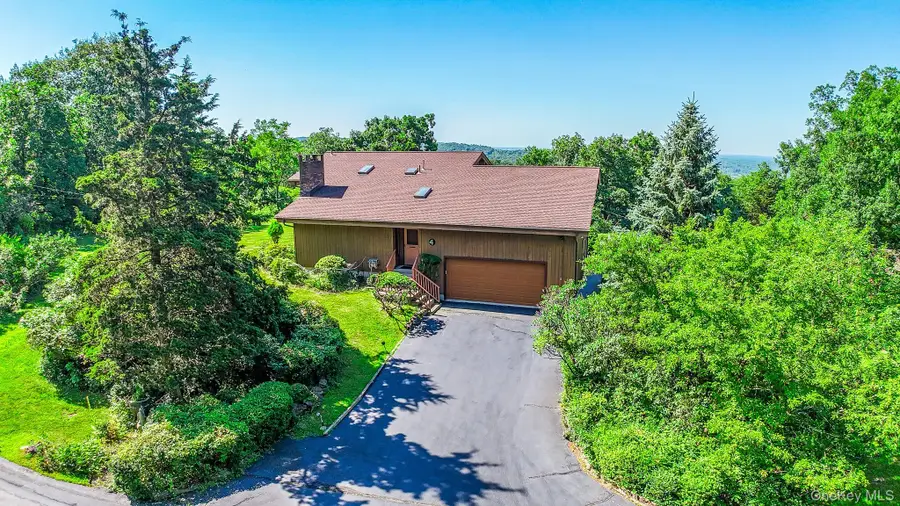 4 Bellview Drive, Valley Cottage, NY 10989 - #2