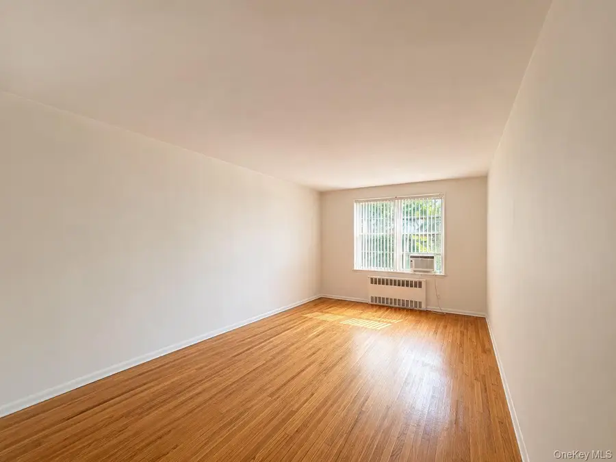 6385 Woodhaven Boulevard #5A2, Rego Park, NY 11374 - #3