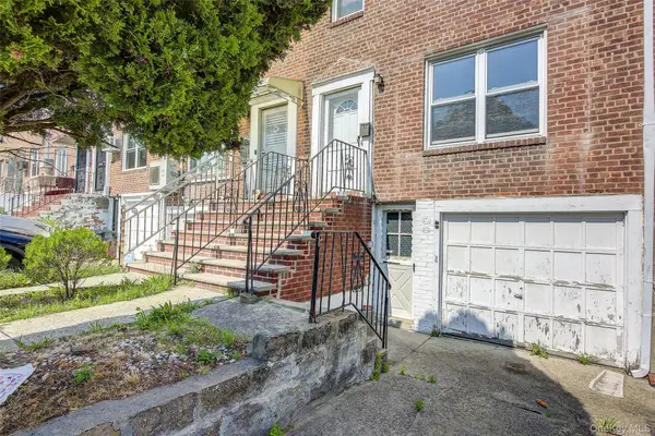 53-21 194th Street, Fresh Meadows, NY 11365