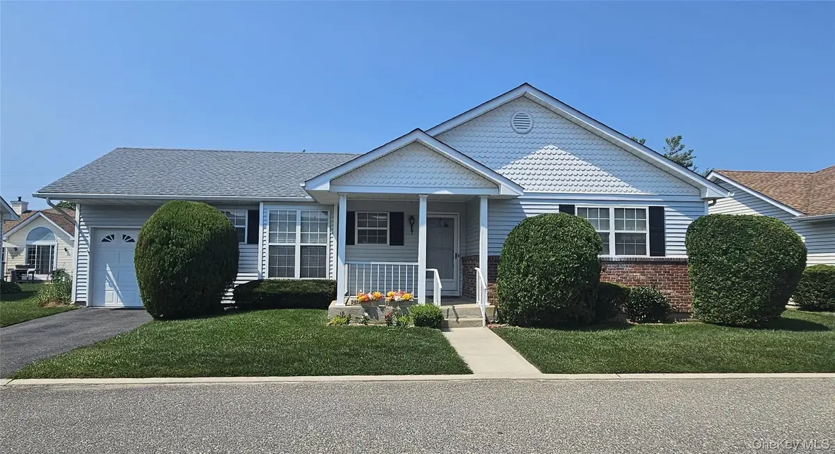 7 Daria Drive, Oakdale, NY 11769 - #1
