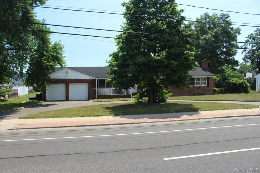 924 Fulton Street, Farmingdale, NY 11735 - #3