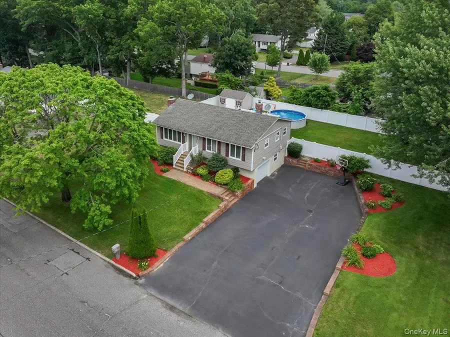 105 Greenhaven Drive, Port Jefferson Station, NY 11776 - #3