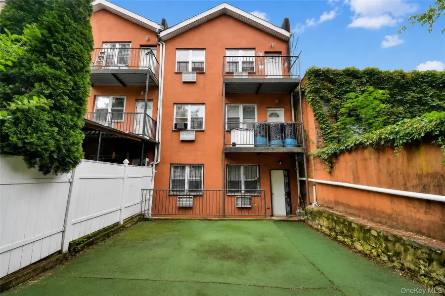 453 E 181 Street, Bronx, NY 10457 - #3