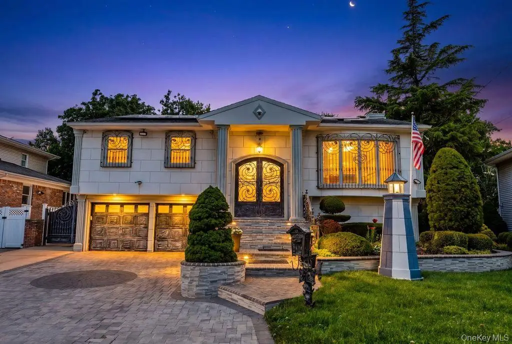 2696 Clubhouse Road, Merrick, NY 11566 - #1