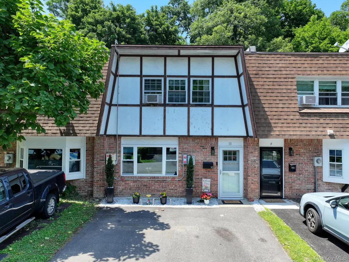 10 Roundtree Court, Beacon, NY 12508 - #1