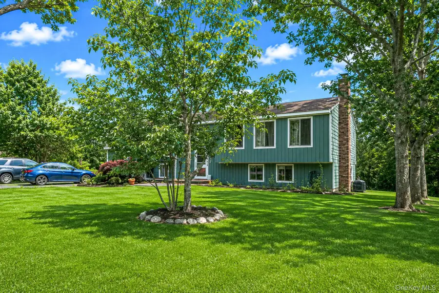 51 Trout Brook Lane, Aquebogue, NY 11931 - #2