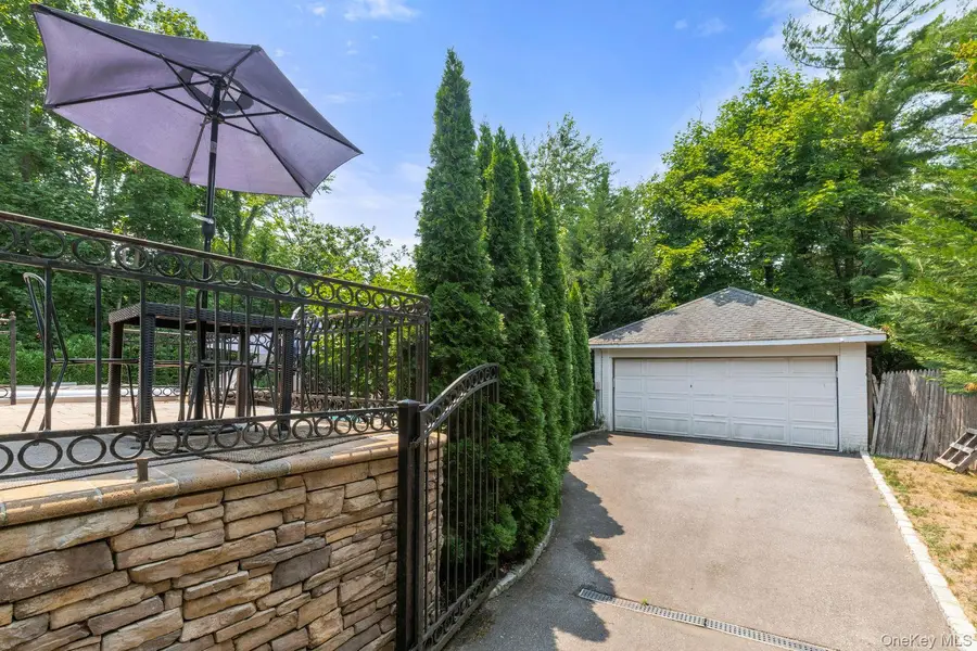 19 Margaret Avenue, Lawrence, NY 11559 - #2