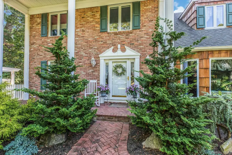 133 Main Avenue, Lake Grove, NY 11755 - #3
