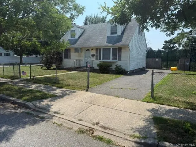 14 Concord Avenue, Bethpage, NY 11714 - #2
