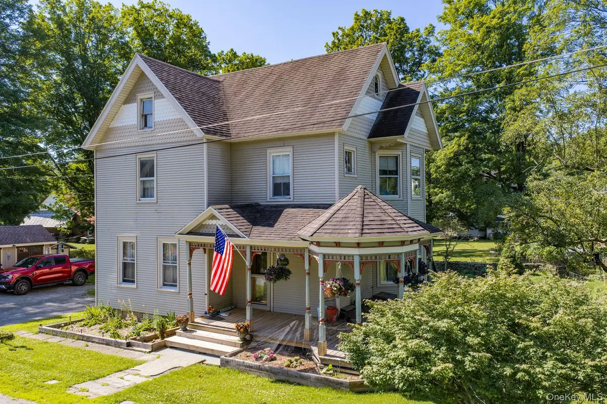 8 Chapel Street, Jeffersonville, NY 12748 - #1