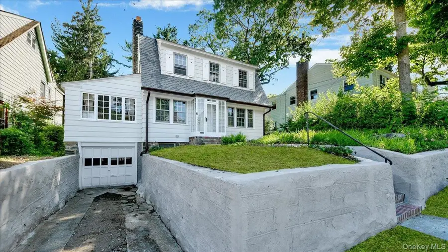 310 W 263rd Street, Bronx, NY 10471 - #2