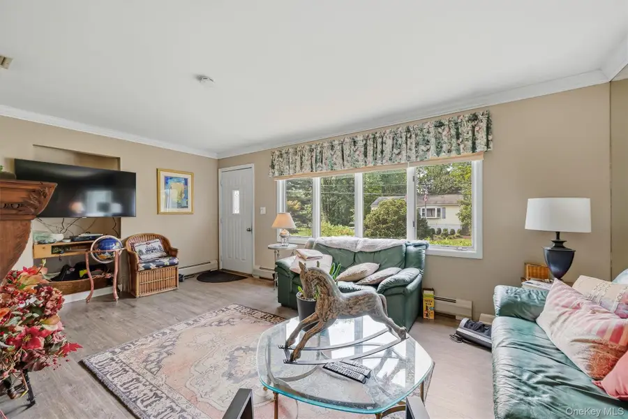 11 Louise Drive, West Nyack, NY 10994 - #3