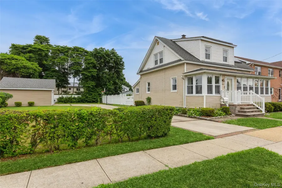 469 Chester Street, Uniondale, NY 11553 - #2