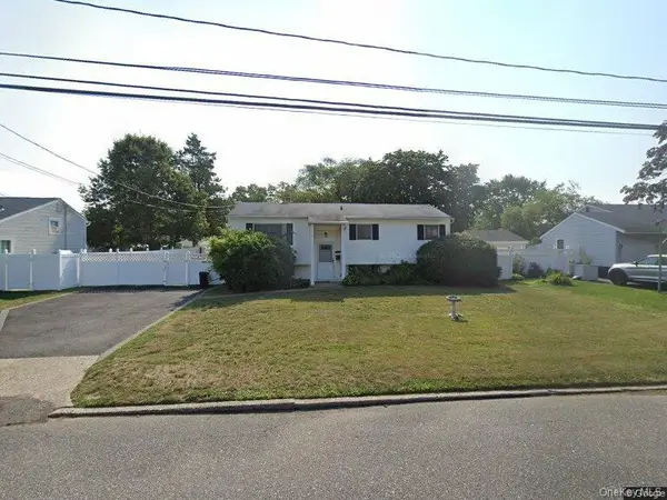 3115 Eagle Avenue, Medford, NY 11763