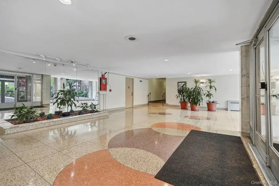 4 Sadore Lane #1O, Yonkers, NY 10710 - #2