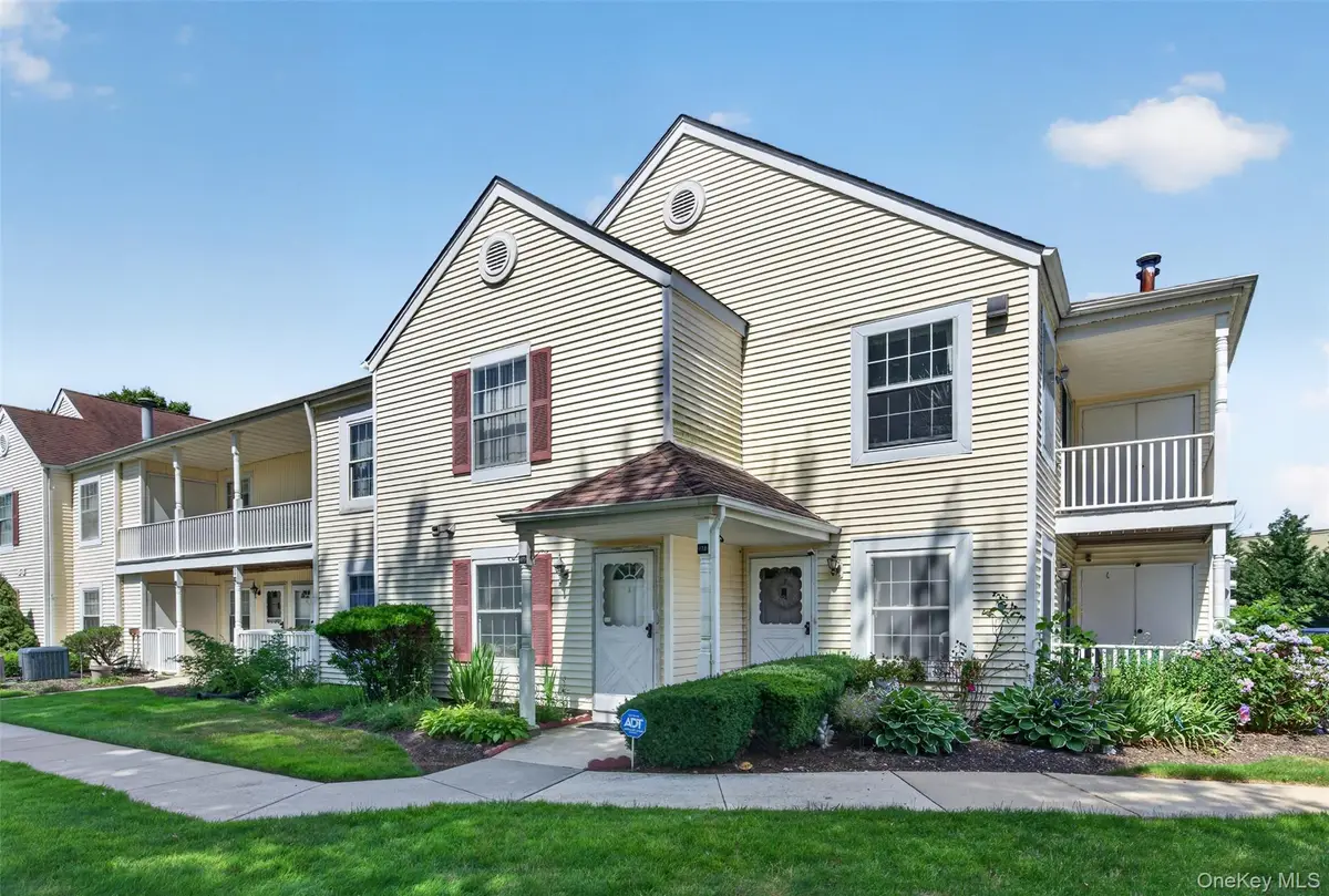 178 Fairview Circle, Middle Island, NY 11953 - #1