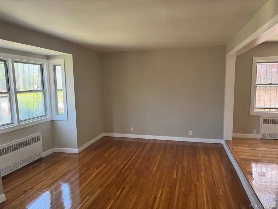 11442 204th Street, Saint Albans, NY 11412 - #2