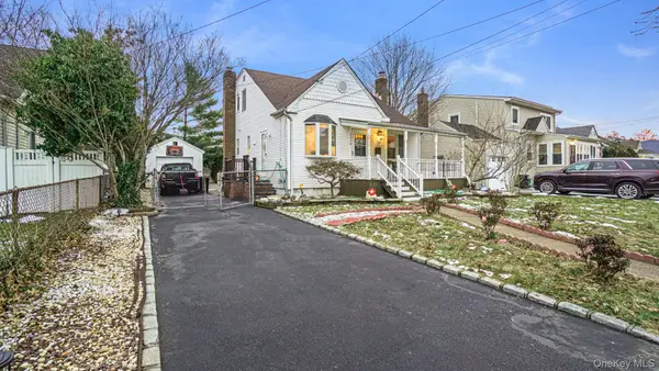 2496 Camp Avenue, North Bellmore, NY 11710