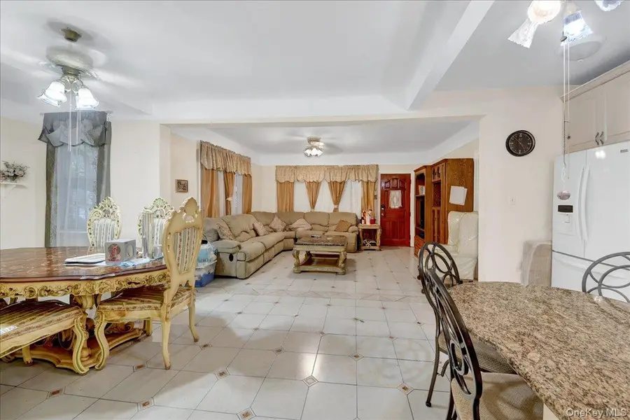 3170 Rawlins Avenue, Bronx, NY 10465 - #3