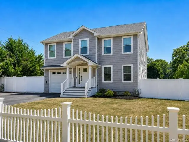 15 Comet Place, Patchogue, NY 11772 - #1