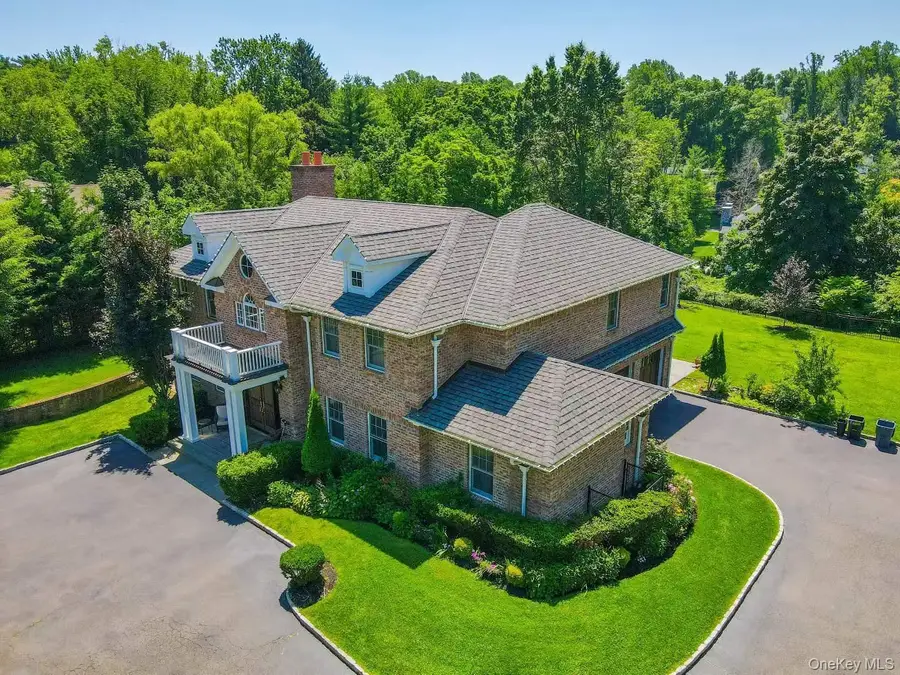 640 Bryant Avenue, Roslyn Harbor, NY 11576 - #3