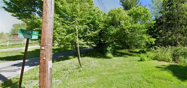 # Calvin Drive, Marlboro, NY 12542