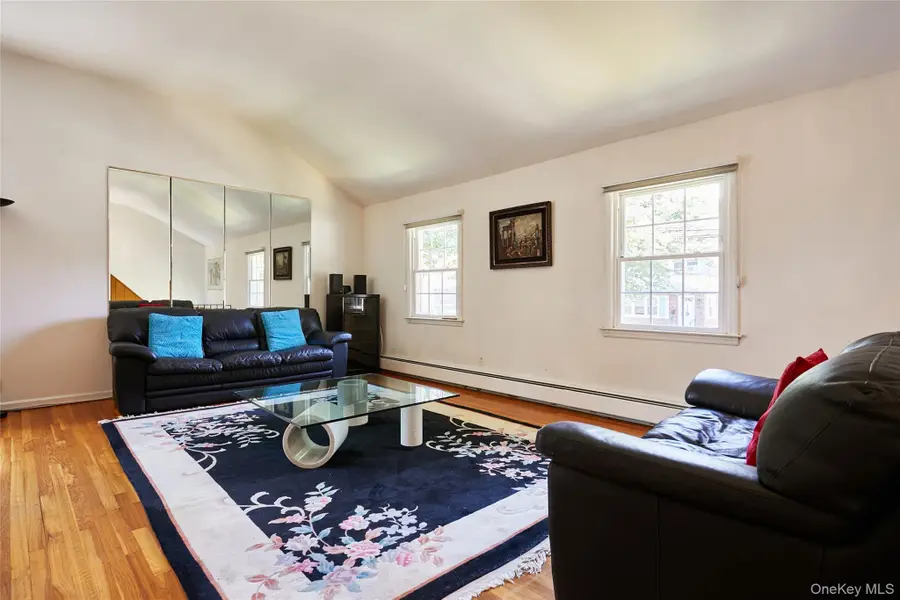 33 N Tyson Avenue, Floral Park, NY 11001 - #3