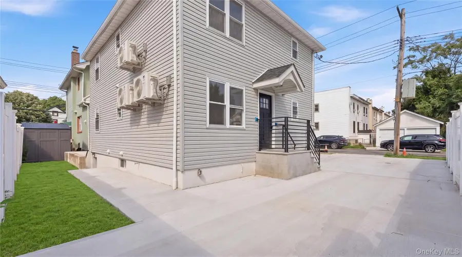 137-08 218th Street, Laurelton, NY 11413 - #3