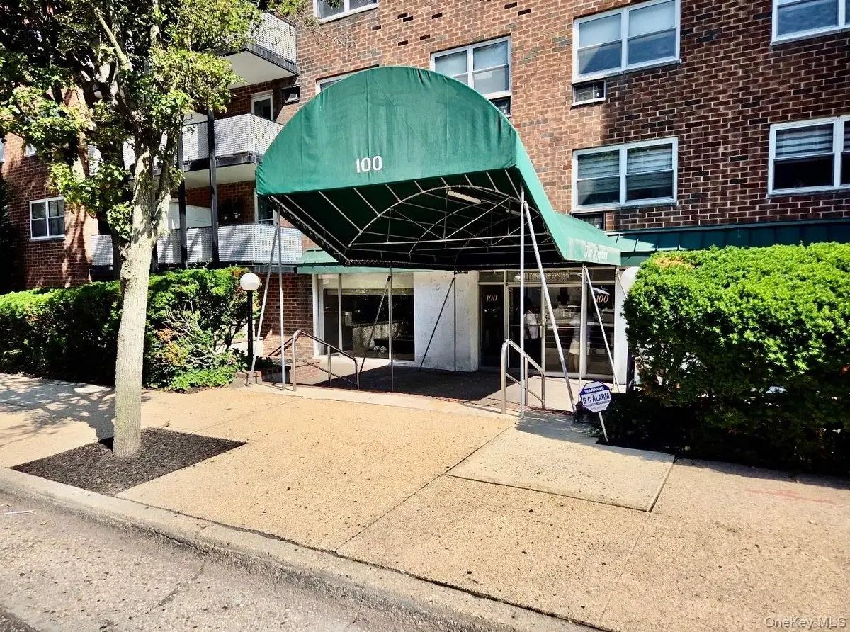 100 Lincoln Avenue #7B, Mineola, NY 11501 - #1