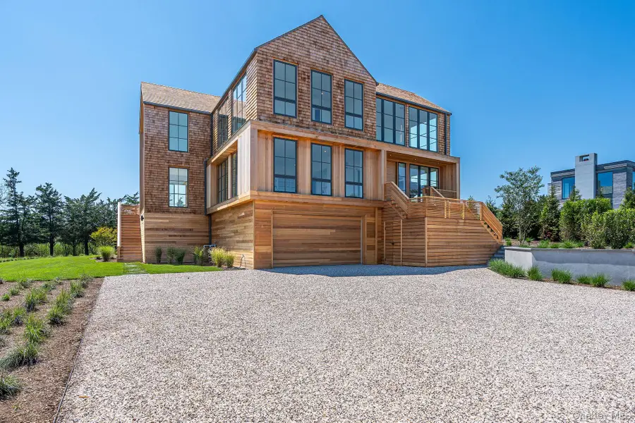 9 E Division Street, Westhampton Beach, NY 11978 - #2