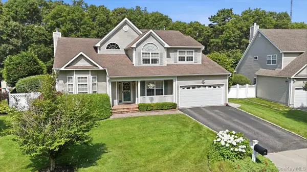 46 Oceanview Boulevard, Manorville, NY 11949