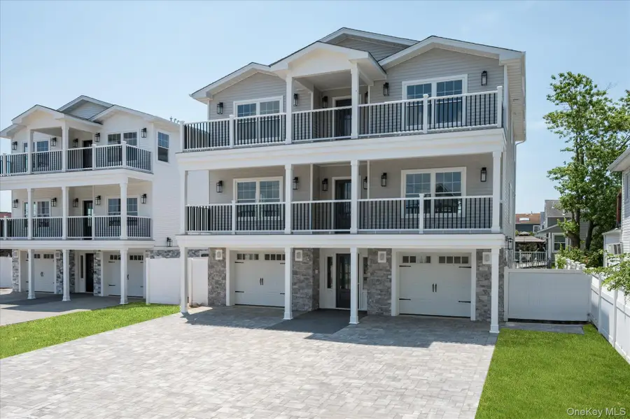 21 Island Parkway N, Island Park, NY 11558 - #2