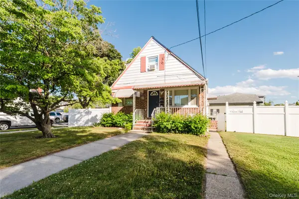 156-18 137th Avenue, Jamaica, NY 11434