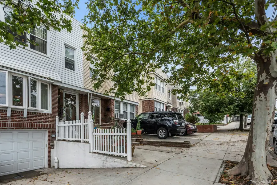 6417 Eliot Avenue, Middle Village, NY 11379 - #2