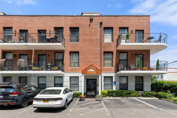 7608 69th Place #1B, Glendale, NY 11385