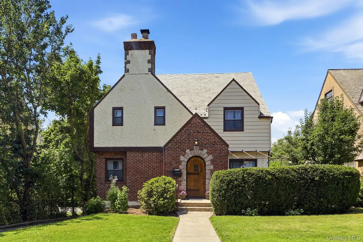 873 James Street, Pelham, NY 10803 - #1
