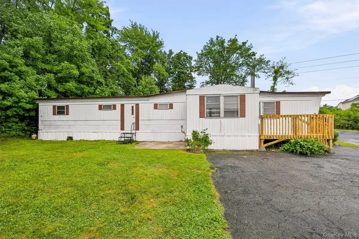 327 Currycross Road, New Windsor, NY 12553 - #1