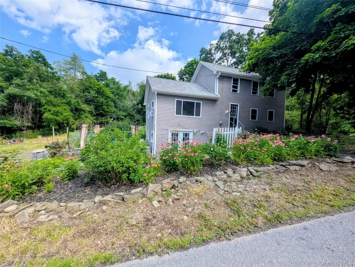 122 Castle High Road, Middletown, NY 10940 - #1