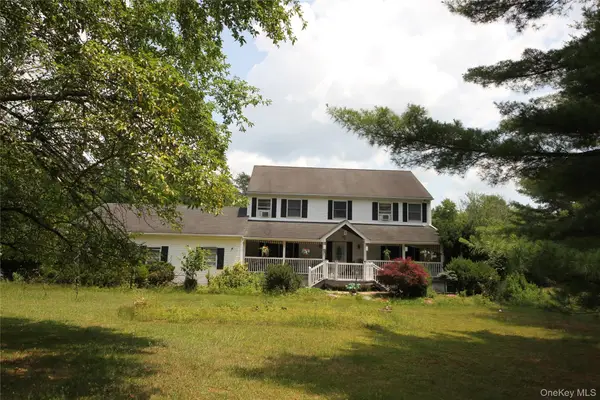 825 Peenpack Trail, Sparrowbush, NY 12780