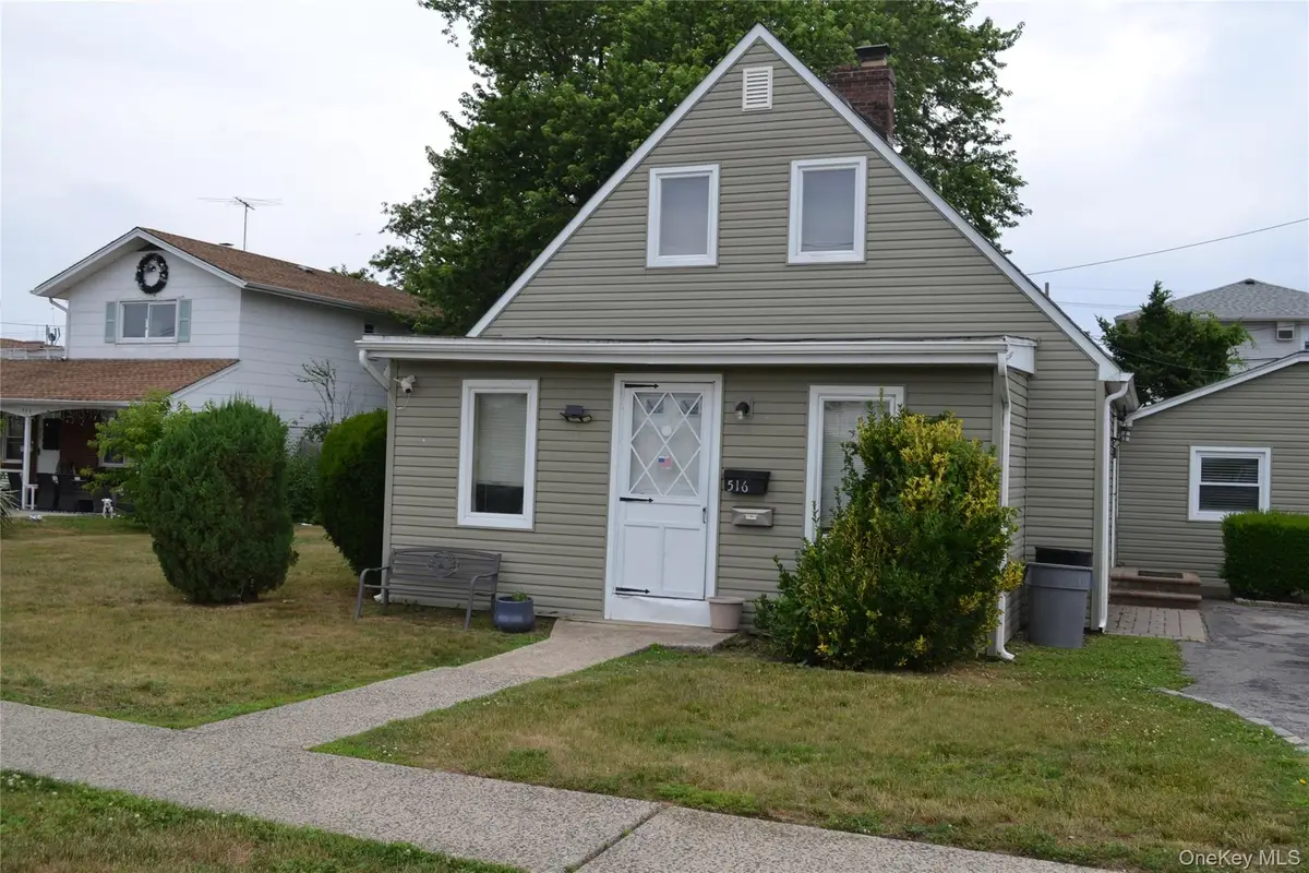 516 Long Beach Road, Island Park, NY 11558 - #1