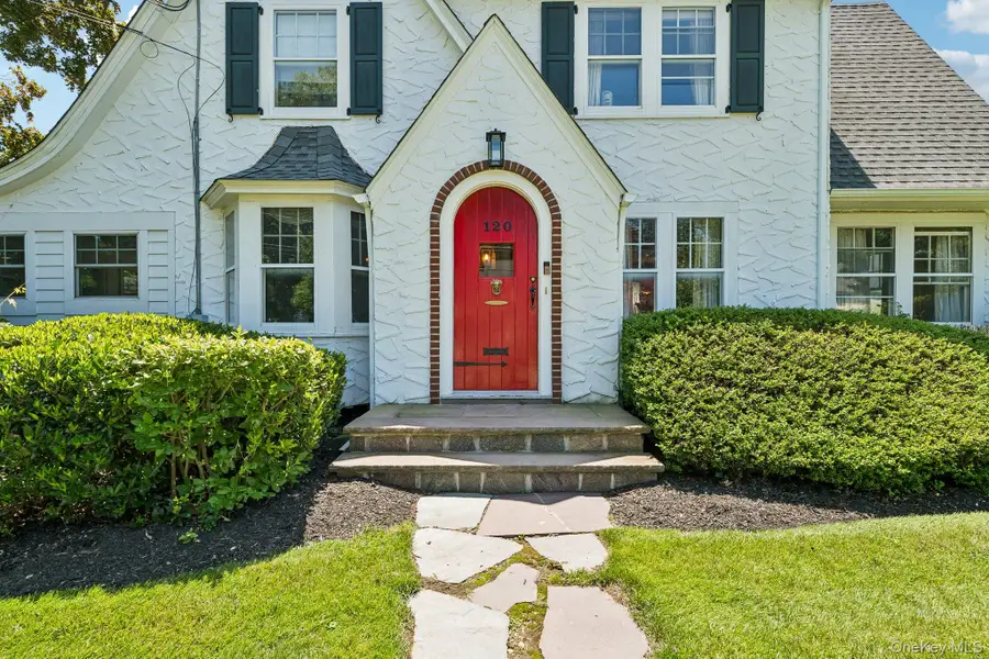 120 William Street, East Williston, NY 11596 - #3