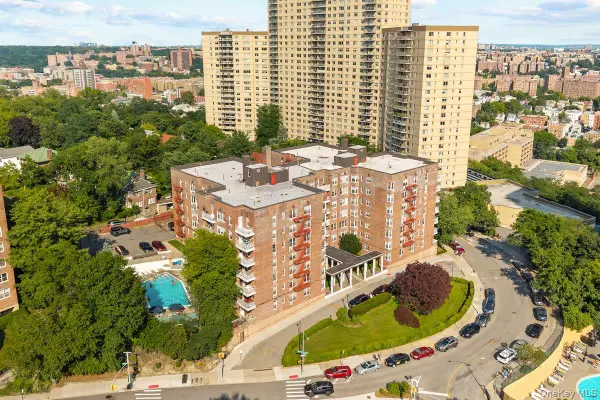 601 Kappock Street #4J, Bronx, NY 10463