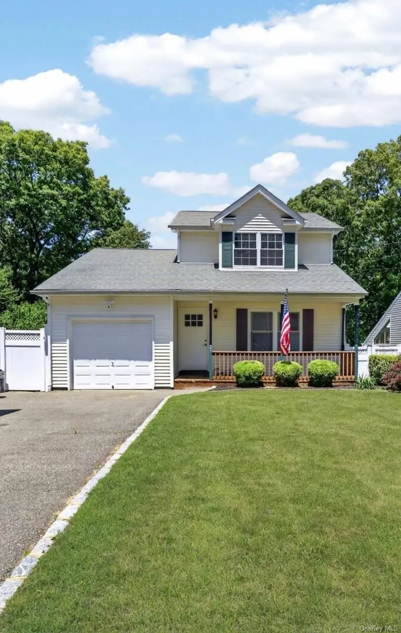 29 Beech Avenue, Farmingville, NY 11738 - #1