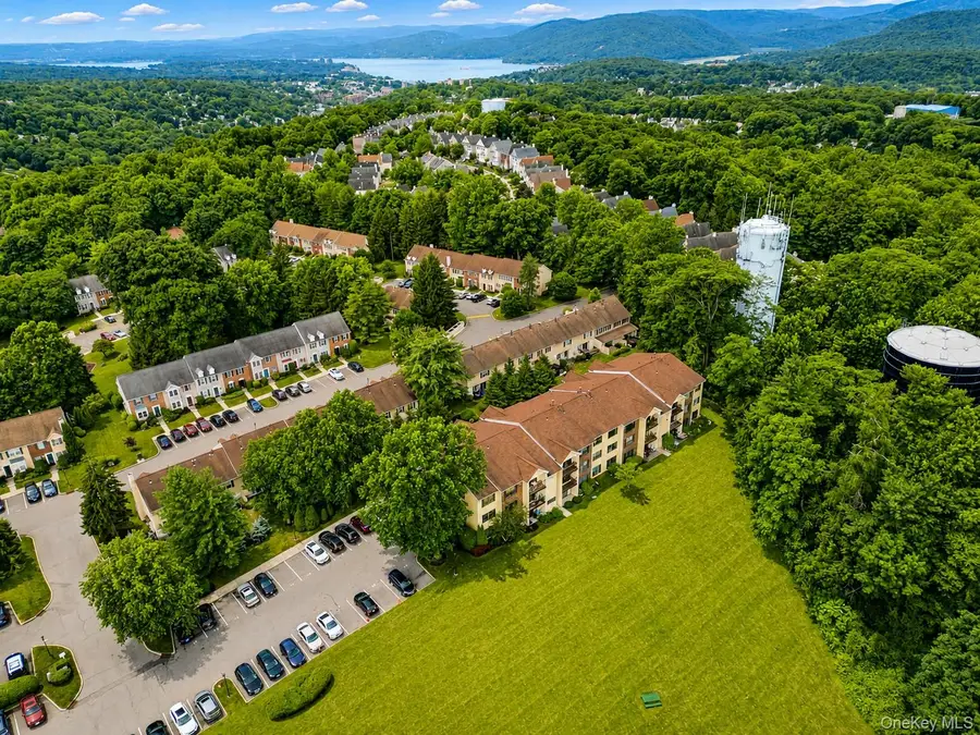 10 Edinburgh Drive #10, Peekskill, NY 10566 - #2