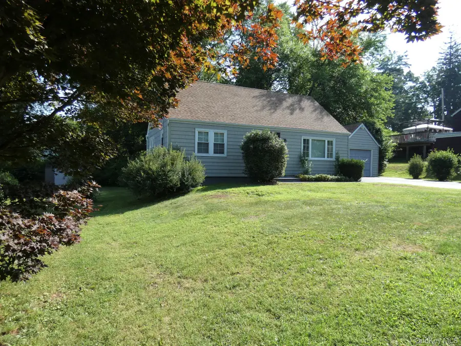 28 Hilltop Drive, New Windsor, NY 12553 - #2