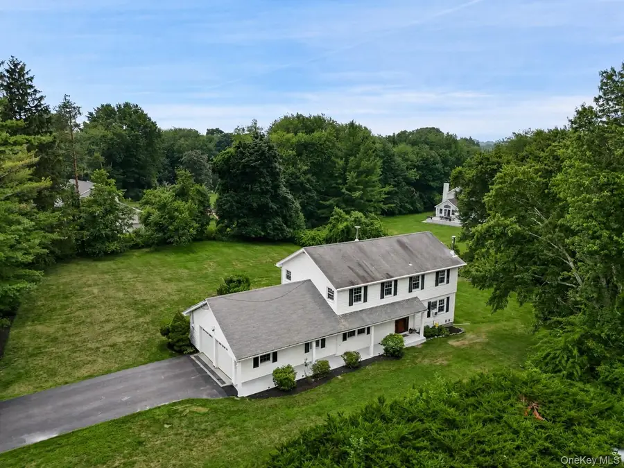 12 Hilltop Drive, Yorktown Heights, NY 10598 - #3